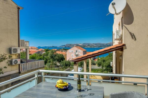 Sunny View Apartment